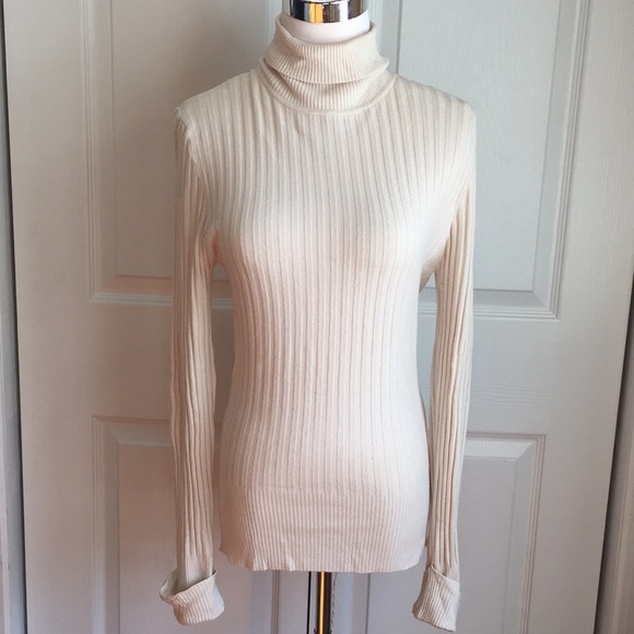 BCBGMaxAzria Beige knit fitted turtleneck sweater - Picture 2 of 4
